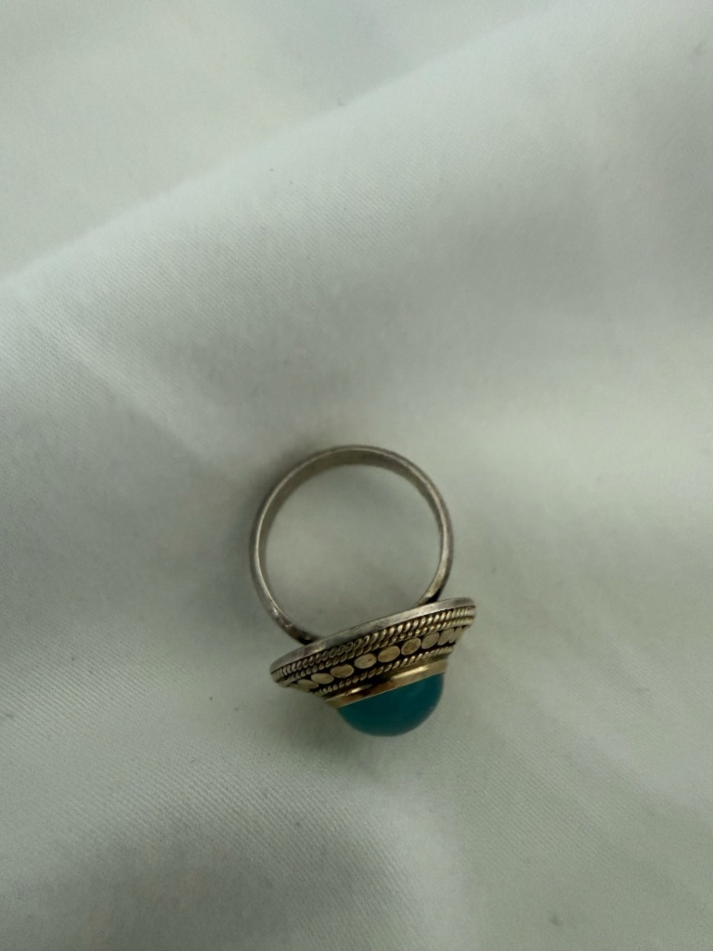 Anna Beck Chalcedony Disk Ring - Gili Ring - Worn Once - Size 6 - Picture 3 of 4